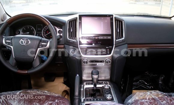 Buy Import Toyota Land Cruiser Black Truck in Import - Dubai in Agadez Buy Import Toyota Land Cruiser Black Truck in Import - Dubai in Agadez