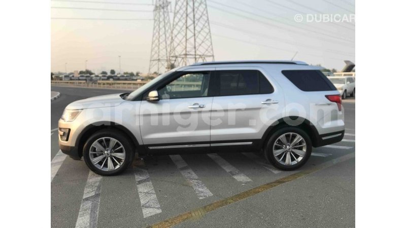 Big with watermark ford explorer agadez import dubai 5163