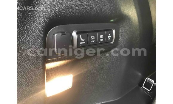 Acheter Import Voiture Ford Explorer Autre à Import - Dubai, Agadez Acheter Import Voiture Ford Explorer Autre à Import - Dubai, Agadez