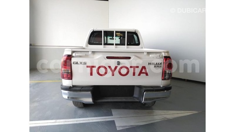 Big with watermark toyota hilux agadez import dubai 5165