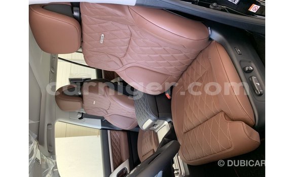 Buy Import Toyota Land Cruiser Black Truck in Import - Dubai in Agadez Buy Import Toyota Land Cruiser Black Truck in Import - Dubai in Agadez