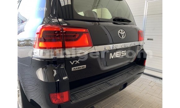 Buy Import Toyota Land Cruiser Black Truck in Import - Dubai in Agadez Buy Import Toyota Land Cruiser Black Truck in Import - Dubai in Agadez