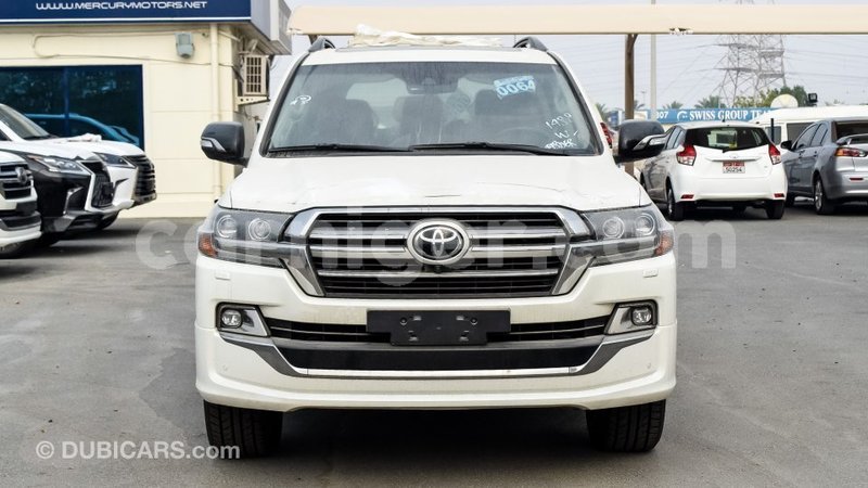 Big with watermark toyota land cruiser agadez import dubai 5169