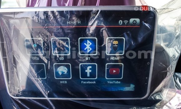 Buy Import Toyota Land Cruiser White Truck in Import - Dubai in Agadez Buy Import Toyota Land Cruiser White Truck in Import - Dubai in Agadez