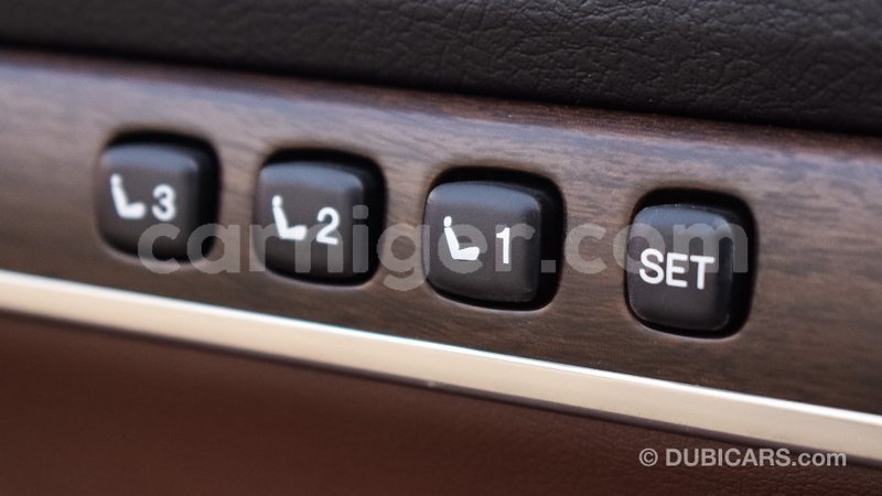 Big with watermark toyota land cruiser agadez import dubai 5169