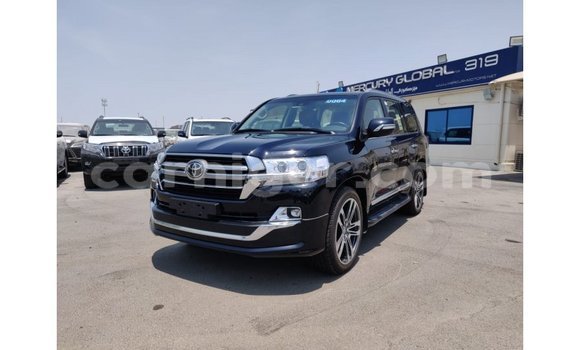 Buy Import Toyota Land Cruiser Black Truck in Import - Dubai in Agadez Buy Import Toyota Land Cruiser Black Truck in Import - Dubai in Agadez