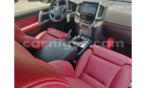 Buy Import Toyota Land Cruiser Black Truck in Import - Dubai in Agadez Buy Import Toyota Land Cruiser Black Truck in Import - Dubai in Agadez