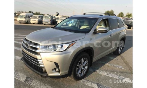 Buy Import Toyota Highlander Other Car in Import - Dubai in Agadez Buy Import Toyota Highlander Other Car in Import - Dubai in Agadez
