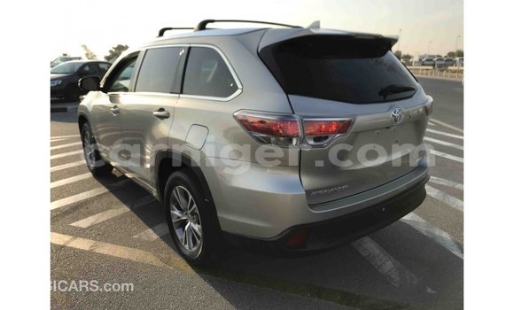 Buy Import Toyota Highlander Other Car in Import - Dubai in Agadez Buy Import Toyota Highlander Other Car in Import - Dubai in Agadez