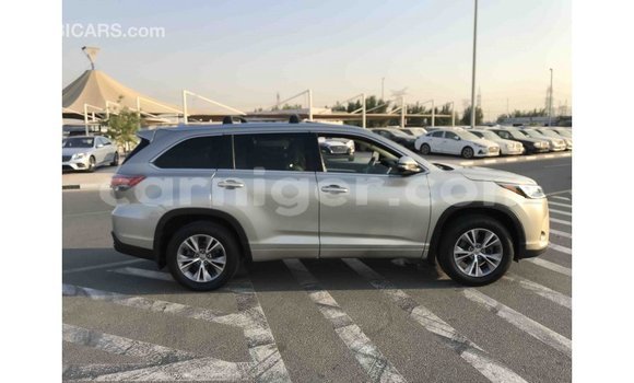 Buy Import Toyota Highlander Other Car in Import - Dubai in Agadez Buy Import Toyota Highlander Other Car in Import - Dubai in Agadez