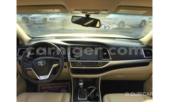 Buy Import Toyota Highlander Other Car in Import - Dubai in Agadez Buy Import Toyota Highlander Other Car in Import - Dubai in Agadez
