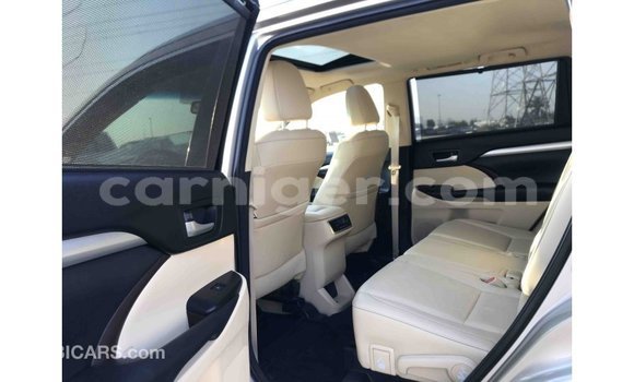 Buy Import Toyota Highlander Other Car in Import - Dubai in Agadez Buy Import Toyota Highlander Other Car in Import - Dubai in Agadez