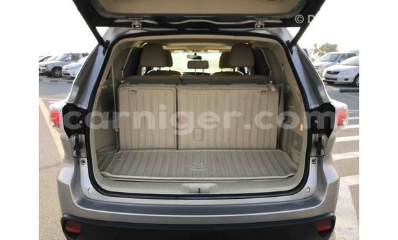 Buy Import Toyota Highlander Other Car in Import - Dubai in Agadez Buy Import Toyota Highlander Other Car in Import - Dubai in Agadez