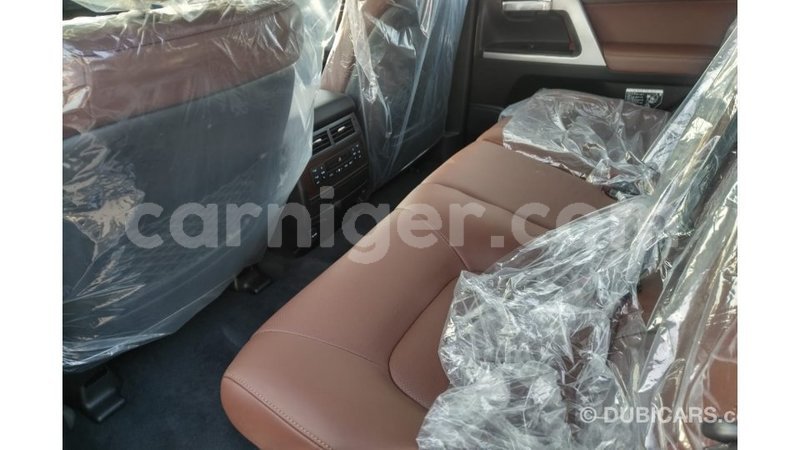 Big with watermark toyota land cruiser agadez import dubai 5181