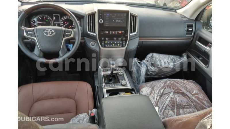 Big with watermark toyota land cruiser agadez import dubai 5181