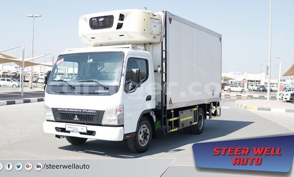 Buy Import Mitsubishi L400 White Truck in Import - Dubai in Agadez