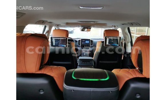 Buy Import Toyota Land Cruiser Black Truck in Import - Dubai in Agadez Buy Import Toyota Land Cruiser Black Truck in Import - Dubai in Agadez