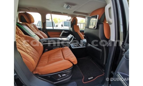 Buy Import Toyota Land Cruiser Black Truck in Import - Dubai in Agadez Buy Import Toyota Land Cruiser Black Truck in Import - Dubai in Agadez