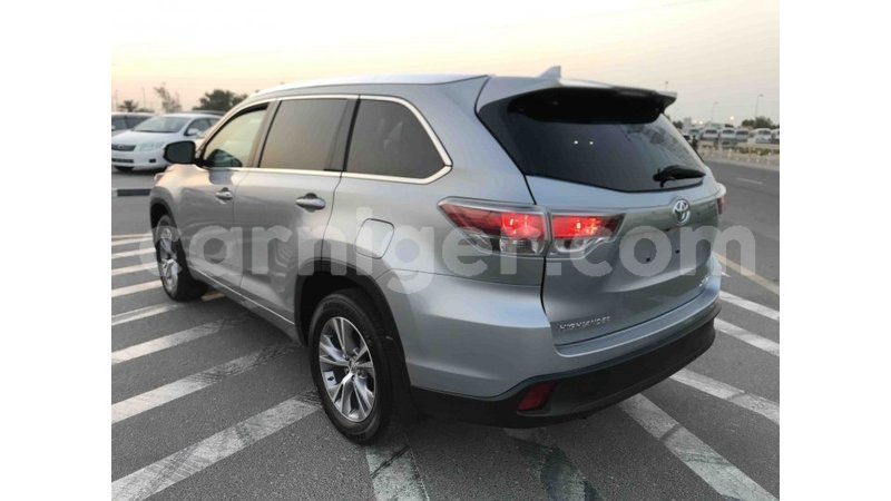 Big with watermark toyota highlander agadez import dubai 5194