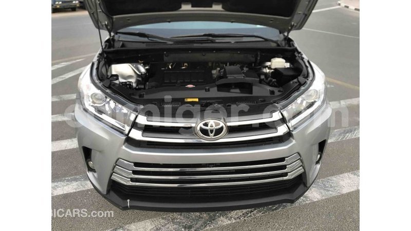 Big with watermark toyota highlander agadez import dubai 5194