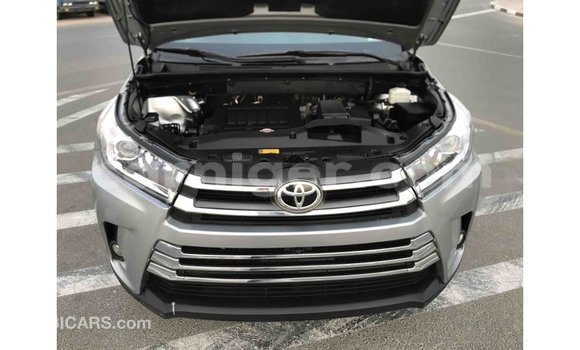 Buy Import Toyota Highlander Other Car in Import - Dubai in Agadez Buy Import Toyota Highlander Other Car in Import - Dubai in Agadez