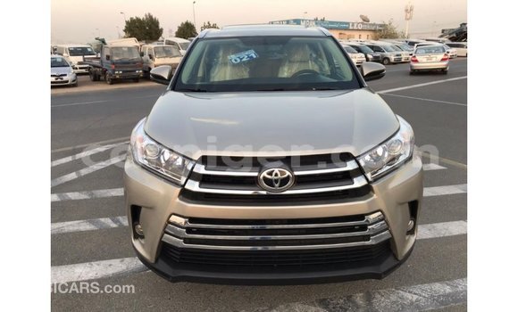 Buy Import Toyota Highlander Other Car in Import - Dubai in Agadez Buy Import Toyota Highlander Other Car in Import - Dubai in Agadez
