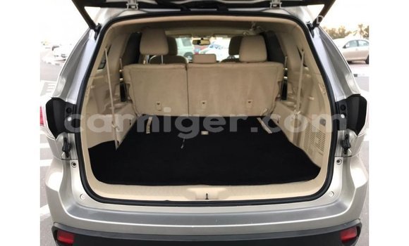 Buy Import Toyota Highlander Other Car in Import - Dubai in Agadez Buy Import Toyota Highlander Other Car in Import - Dubai in Agadez