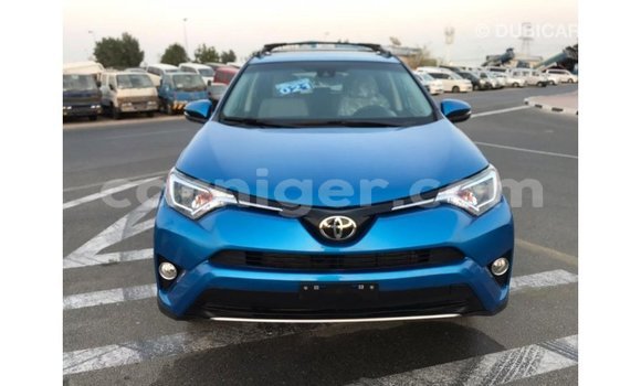 Buy Import Toyota Ade Blue Truck in Import - Dubai in Agadez Buy Import Toyota Ade Blue Truck in Import - Dubai in Agadez