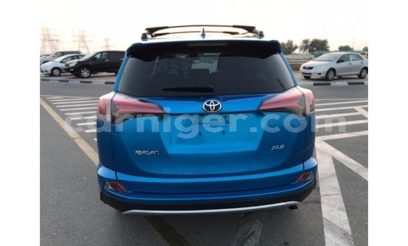 Buy Import Toyota Ade Blue Truck in Import - Dubai in Agadez Buy Import Toyota Ade Blue Truck in Import - Dubai in Agadez