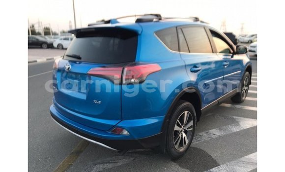 Buy Import Toyota Ade Blue Truck in Import - Dubai in Agadez Buy Import Toyota Ade Blue Truck in Import - Dubai in Agadez