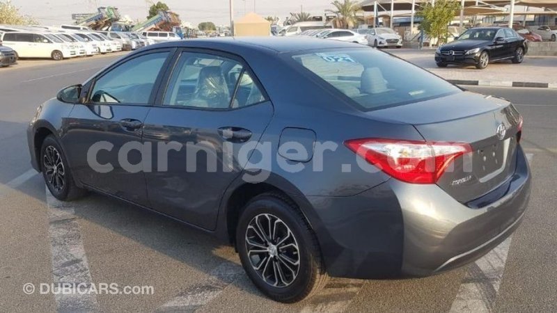 Big with watermark toyota corolla agadez import dubai 5201