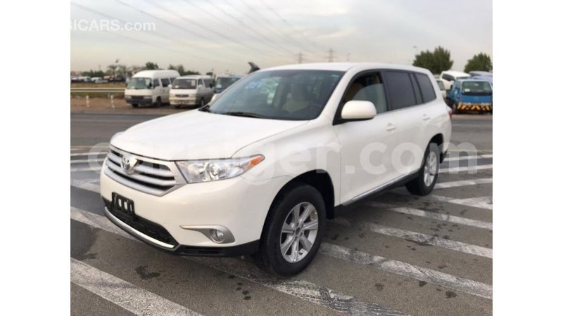 Big with watermark toyota highlander agadez import dubai 5205