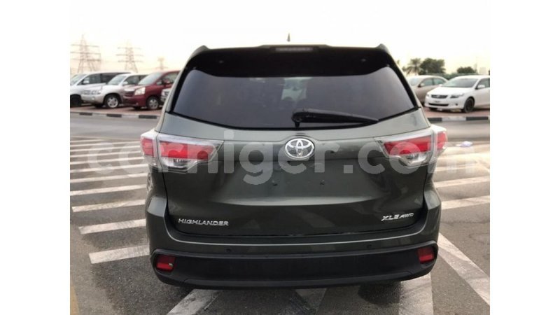 Big with watermark toyota highlander agadez import dubai 5206