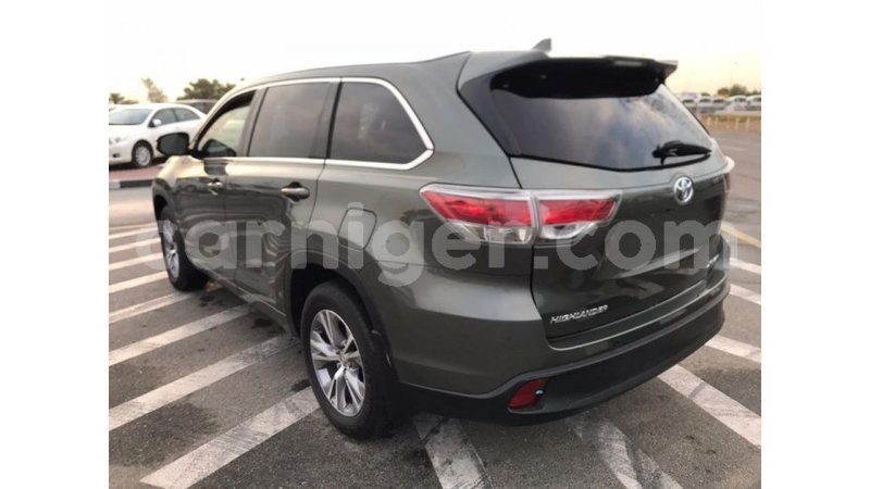 Big with watermark toyota highlander agadez import dubai 5206