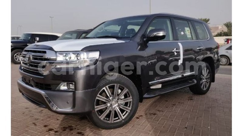 Big with watermark toyota land cruiser agadez import dubai 5207