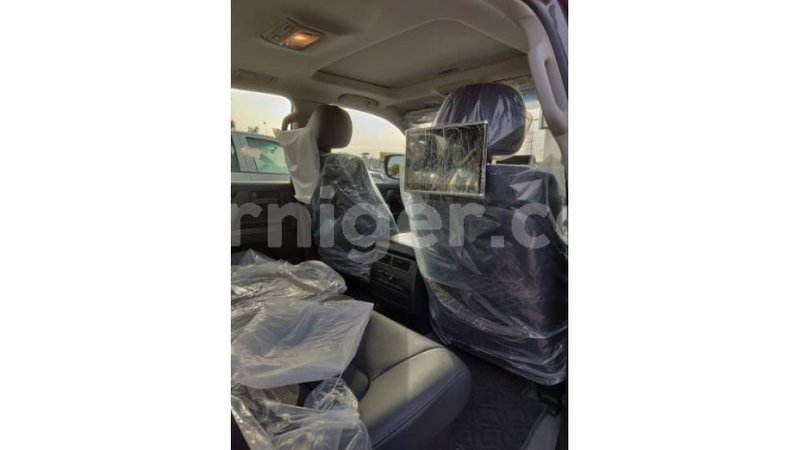 Big with watermark toyota land cruiser agadez import dubai 5207