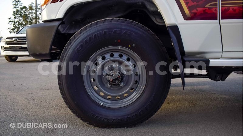 Big with watermark toyota land cruiser agadez import dubai 5208