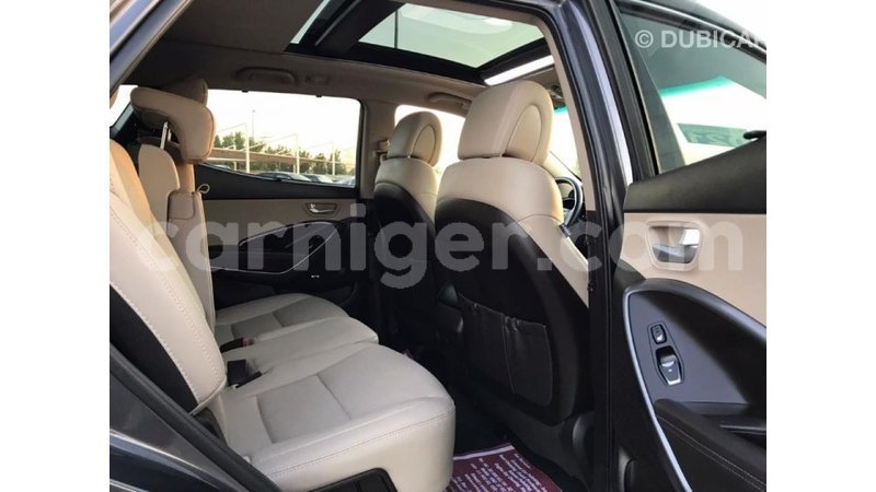 Big with watermark hyundai santa fe agadez import dubai 5209