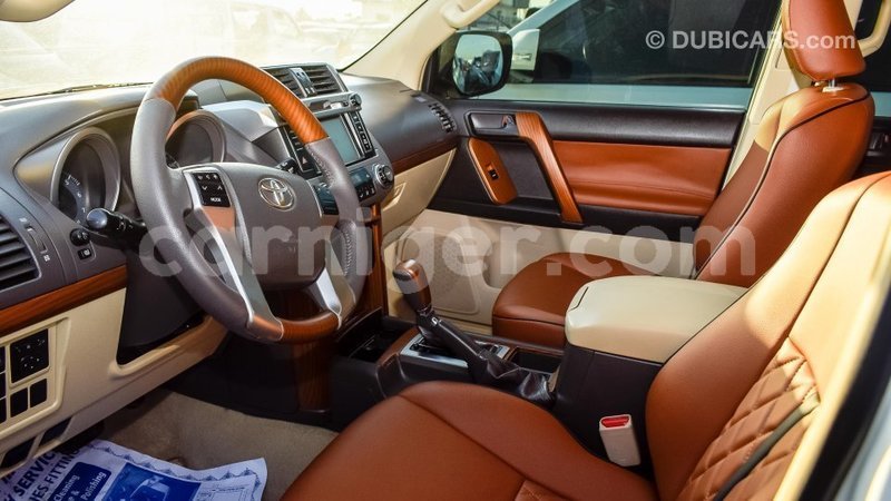 Big with watermark toyota prado agadez import dubai 5214