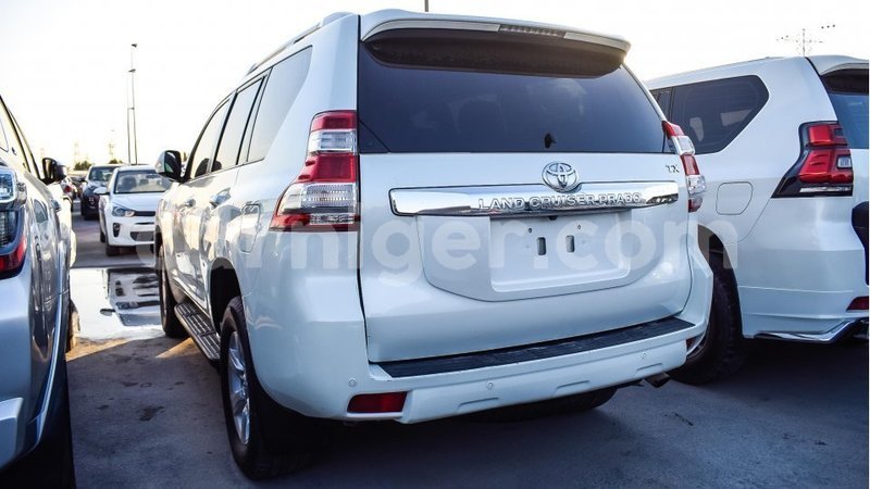 Big with watermark toyota prado agadez import dubai 5214