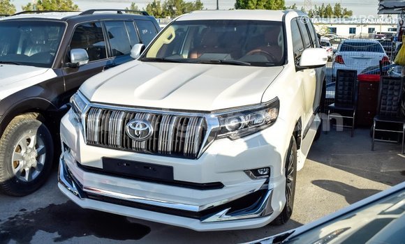 Sayi Imported Toyota Prado White Mota in Import - Dubai a Agadez Sayi Imported Toyota Prado White Mota in Import - Dubai a Agadez