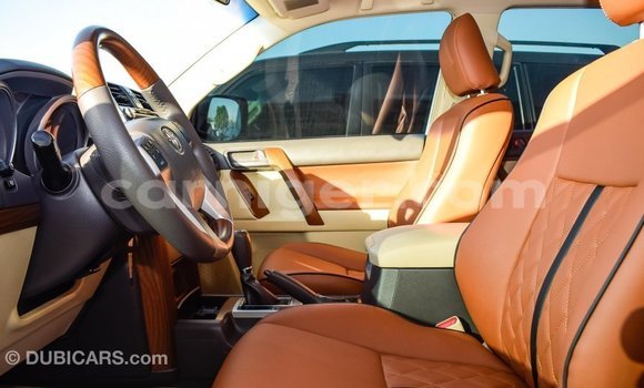 Sayi Imported Toyota Prado White Mota in Import - Dubai a Agadez Sayi Imported Toyota Prado White Mota in Import - Dubai a Agadez
