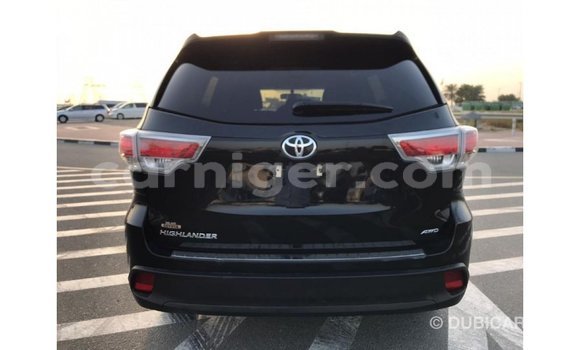 Acheter Import Voiture Toyota Highlander Noir à Import - Dubai, Agadez Acheter Import Voiture Toyota Highlander Noir à Import - Dubai, Agadez