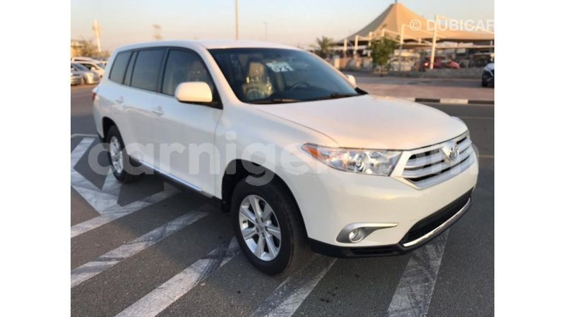 Big with watermark toyota highlander agadez import dubai 5230