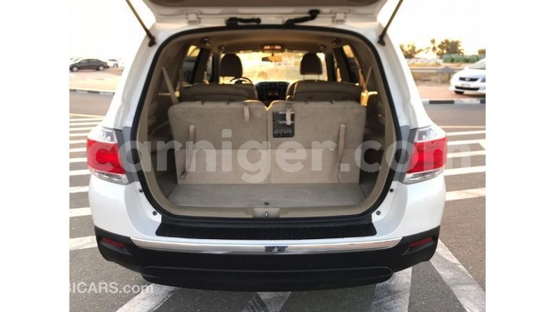 Big with watermark toyota highlander agadez import dubai 5230