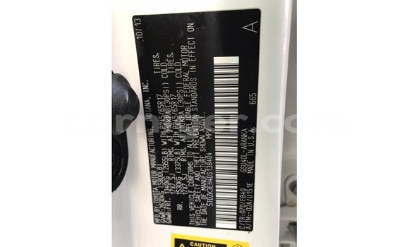 Acheter Import Voiture Toyota Highlander Blanc à Import - Dubai, Agadez Acheter Import Voiture Toyota Highlander Blanc à Import - Dubai, Agadez