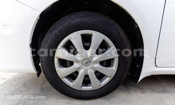 Acheter Import Voiture Toyota Corolla Blanc à Import - Dubai, Agadez Acheter Import Voiture Toyota Corolla Blanc à Import - Dubai, Agadez