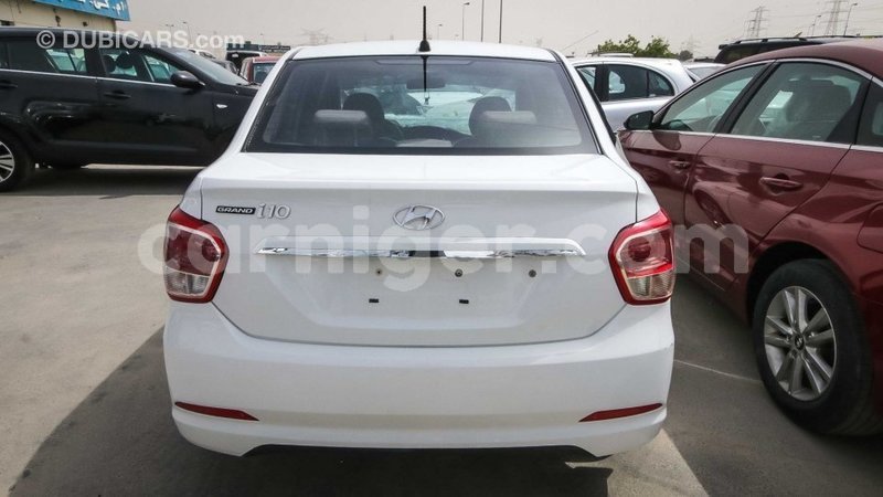 Big with watermark hyundai i10 agadez import dubai 5242