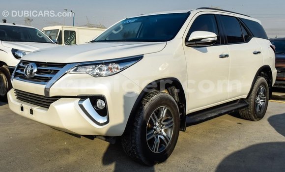 اشتري Imported Toyota Fortuner White سيارة في Import - Dubai في أغاديز اشتري Imported Toyota Fortuner White سيارة في Import - Dubai في أغاديز