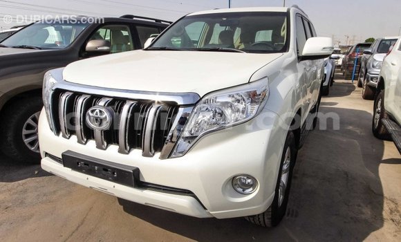 Acheter Import Voiture Toyota Prado Blanc à Import - Dubai, Agadez Acheter Import Voiture Toyota Prado Blanc à Import - Dubai, Agadez